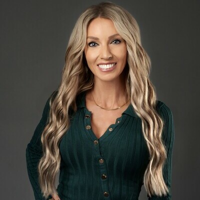 Photo of Sarah Baker